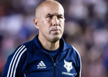 Técnico diz que Cruzeiro não foi feito para ser campeão; veja