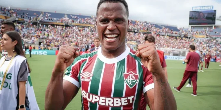 Arias pede, e Fluminense deve negociar colombiano ao futebol inglês