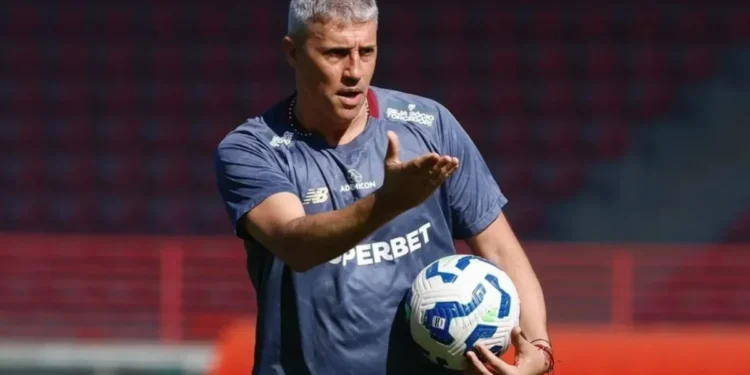 Perto da zona do rebaixamento, São Paulo visita o Bragantino no Brasileiro