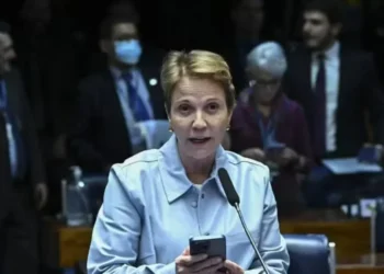 Para a senadora Tereza Cristina (PP-MS), Lei de Reciprocidade Econômica deve entrar em pauta só depois de esgotadas todas as possibilidades de diálogo — Foto: Jefferson Rudy/Agência Senado