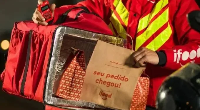 Lei proíbe venda de “bags” para entregadores de delivery no RJ