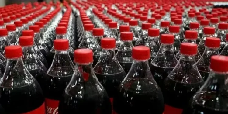Trump quer Coca-Cola com açúcar de cana; e pode mexer com uma das maiores agroindústrias dos EUA