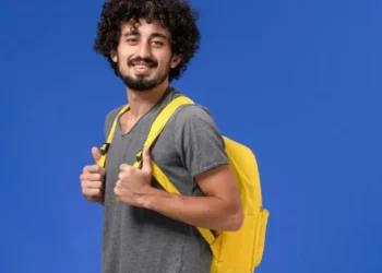 Após concluir a graduação, os contemplados deverão quitar a dívida em parcelas proporcionais à sua renda • Freepik