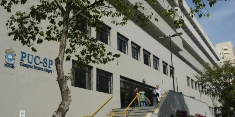 PUC-SP divulga lista de aprovados em 1ª chamada no Vestibular de Inverno