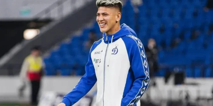 Flamengo fecha contratação de meia colombiano, diz jornalista