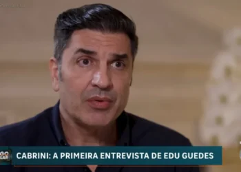 Edu Guedes deu entrevista ao Domingo Espetacular no domingo (20) • Reprodução/YouTube