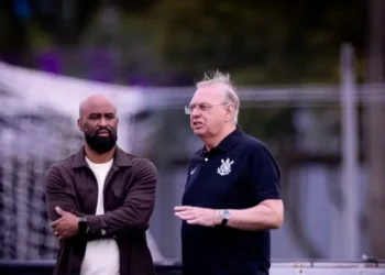 Presidente do Corinthians diz que Dorival está garantido no cargo, mas pondera: “Futebol é resultado”