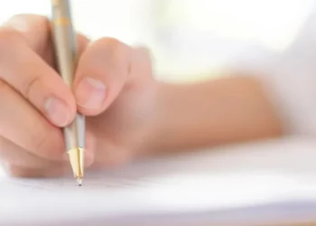 Escola de Minas Gerais teve o melhor desempenho na redação do Enem 2024, segundo Inep • Freepik