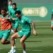 Ríos e Felipe Anderson em campo na Academia de Futebol — Foto: Cesar Greco / Palmeiras