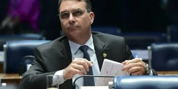 Senador Flávio Bolsonaro (PL-RJ) • Fonte: Agência Senado