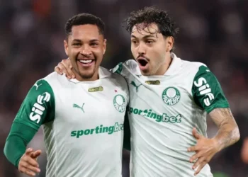 Maurício e Vitor Roque, autores dos gols do Palmeiras contra o Fluminense pelo Brasilerão • Cesar Greco/Palmeiras