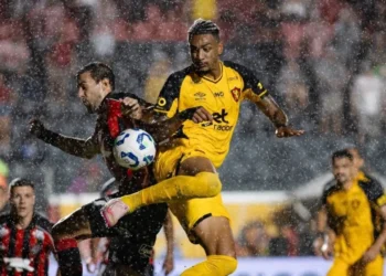Final maluco! Sport empata com Vitória, mas segue sem vencer no Brasileirão