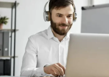 Após a matrícula, o aluno tem um prazo de 30 dias para concluir o curso • Freepik