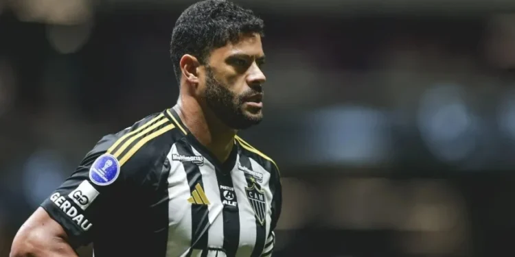 Atlético-MG x Bucaramanga: árbitro provoca reação inusitada de Hulk