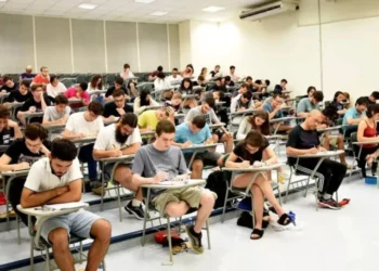 Vestibular 2026 da Unicamp acontecerá em duas etapas, sendo a primeira no dia 26 de outubro e a segunda nos dias 30 de novembro e 1º de dezembro • undefined