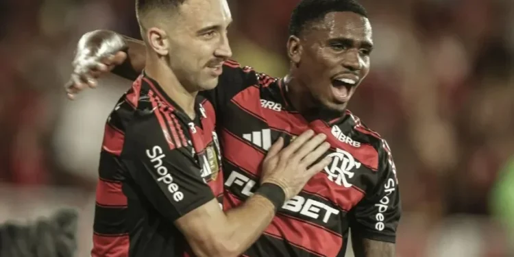 Flamengo vence o Atlético-MG e reassume a liderança do Brasileiro