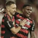 Flamengo vence o Atlético-MG e reassume a liderança do Brasileiro