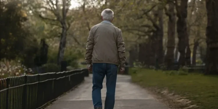 Estudo mostra importância de caminhada de pelo menos 10 anos  • Freepik