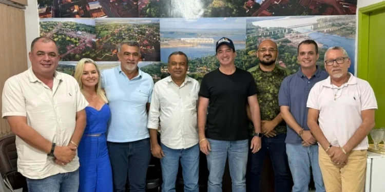 Amélio Cayres fortalece diálogo com prefeitos do Bico em visita à Nazaré, Aguiarnópolis e Tocantinópolis