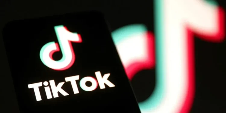 TikTok anuncia “modo família” para país monitorarem filhos on-line