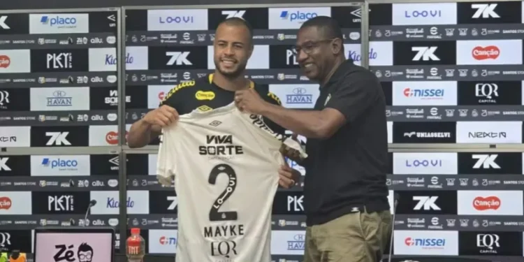 Mayke se coloca à disposição para estrear pelo Santos e sentencia: “Sou lateral-direito”