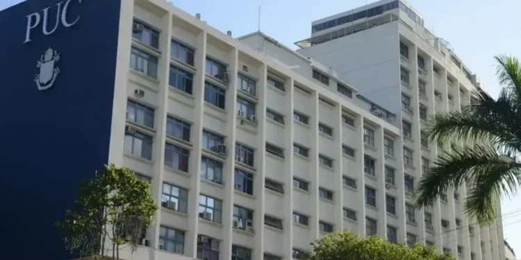 PUC-RJ divulga datas do vestibular 2026