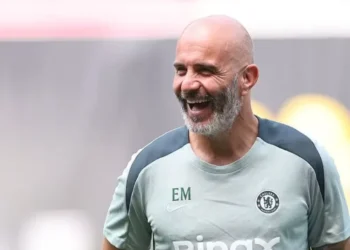 Fã de xadrez, treinado por Zico e sem papas na língua: conheça Enzo Maresca, técnico do Chelsea