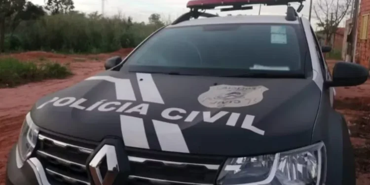 Homem é preso suspeito de espancar idoso de 72 anos enquanto ele dormia, diz polícia