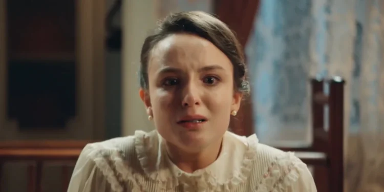 Larissa Manoela explica preparo para cenas de crise em “Êta Mundo Melhor!”