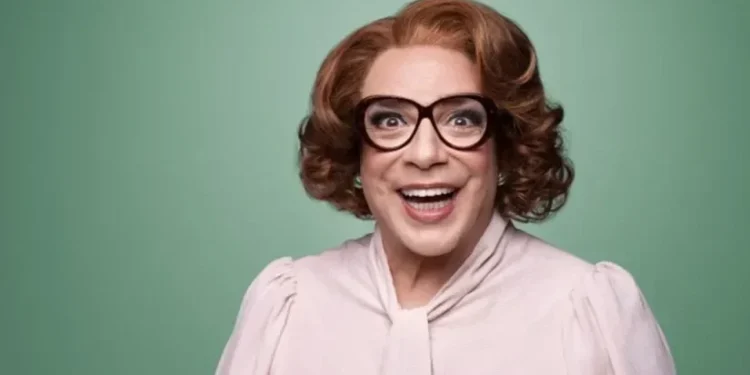 Marcelo Médici vive mulher de 70 anos em peça: “Brincadeira geracional”