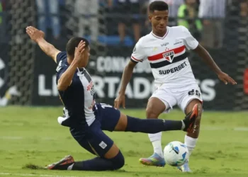 São Paulo renova com Marcos Antônio até 2026