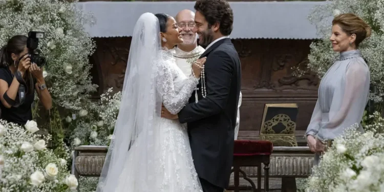 “Vale Tudo”: Fátima sobe ao altar após briga com Raquel; veja o que esperar