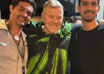 Miguel Falabella com os dois filhos, Theo e Cassiano • Instagram / Miguel Falabella