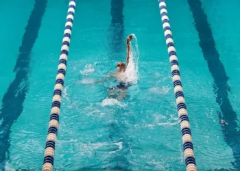 Fazer exercícios regularmente pode reduzir até 40% o risco de morte precoce • Matt Henry Gunther/The Image Bank RF/Getty Images via CNN Newsource