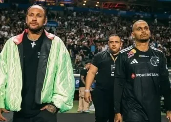 Time de Neymar representa o Brasil em torneio internacional; veja