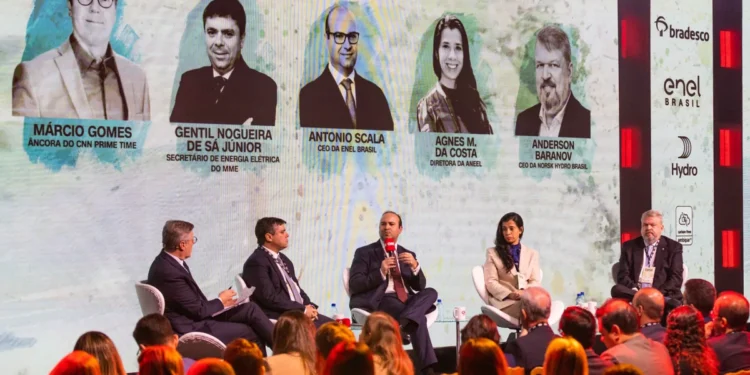 Enel Brasil debate soluções estruturais do setor elétrico para enfrentar eventos climáticos extremos