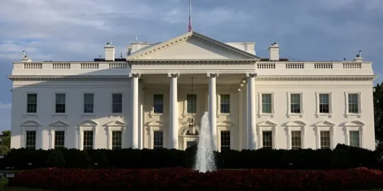 Casa Branca avalia “exceções” às tarifas e Brasil pode ganhar alívio