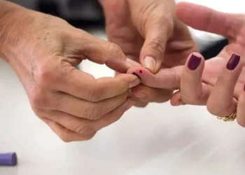 Teste de sangue. Imagem ilustrativa • Marcelo Camargo/Agência Brasil