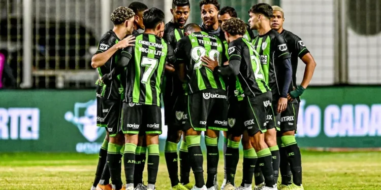 Presidente do América-MG detona equipe: “Há anos não vejo um time tão feio”