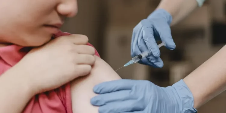 Mais de 14 milhões de crianças não foram vacinadas no mundo, diz OMS