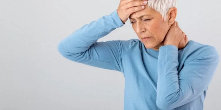 Evitar esse tipo de dor exige atenção no dia a dia.Hábitos simples fazem toda a diferença crédito: Freepik