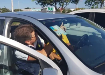 Equipe técnica da Metrologia Estadual verifica também o estado geral dos veículos