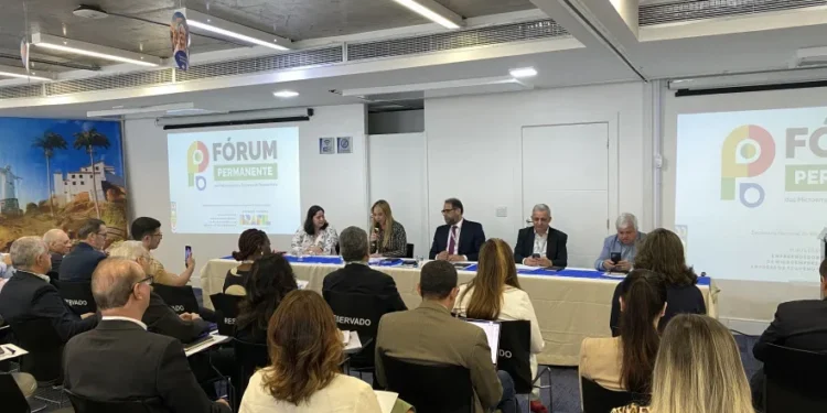 Tocantins participa de encontro nacional para fortalecimento de micro e pequenas empresas em Vitória (ES)