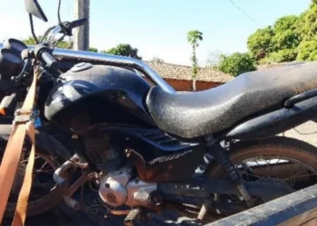 Motocicleta recuperada. - Foto: 5º BPM /Ascom