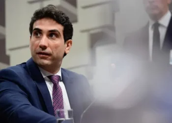 Galípolo relembrou que, em janeiro, o Banco atualizou seu balanço de risco e incluiu o caráter “baixista” das taxas • Saulo Cruz/Agência Senado