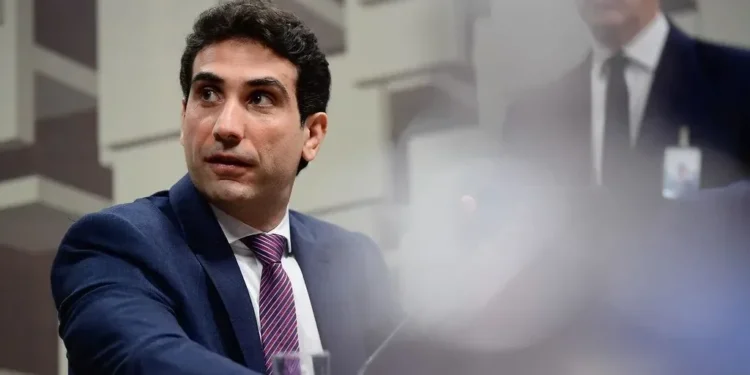 Galípolo relembrou que, em janeiro, o Banco atualizou seu balanço de risco e incluiu o caráter “baixista” das taxas • Saulo Cruz/Agência Senado