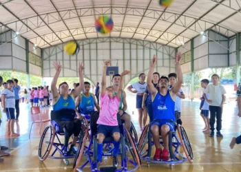Alunos da unidade praticaram basquete em cadeira de rodas, atletismo adaptado, golbol e bocha adaptada – Foto Tariante Pompeu