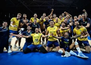 Brasil vence Eslovênia e conquista a medalha de bronze na Liga das Nações • Divulgação/FIVB