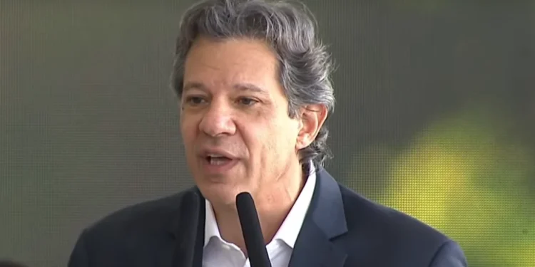 Ministro da Fazenda afirmou que 4% das exportações brasileiras aos EUA serão de fato prejudicadas pela tarifa  • CanalGov