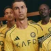 Cristiano Ronaldo com o novo uniforme do Al-Nassr • Divulgação/adidas Arabia